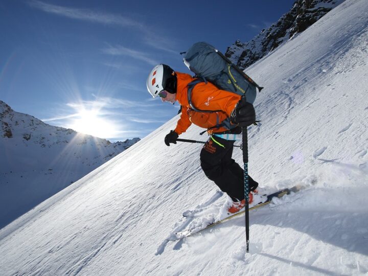 Ricochet signe avec le Syndicat National des Guides de Montagne