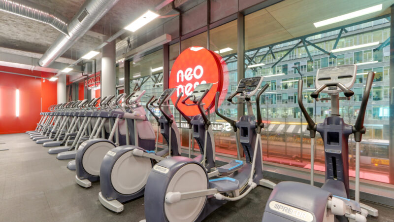 Neoness confirme son ouverture à la franchise