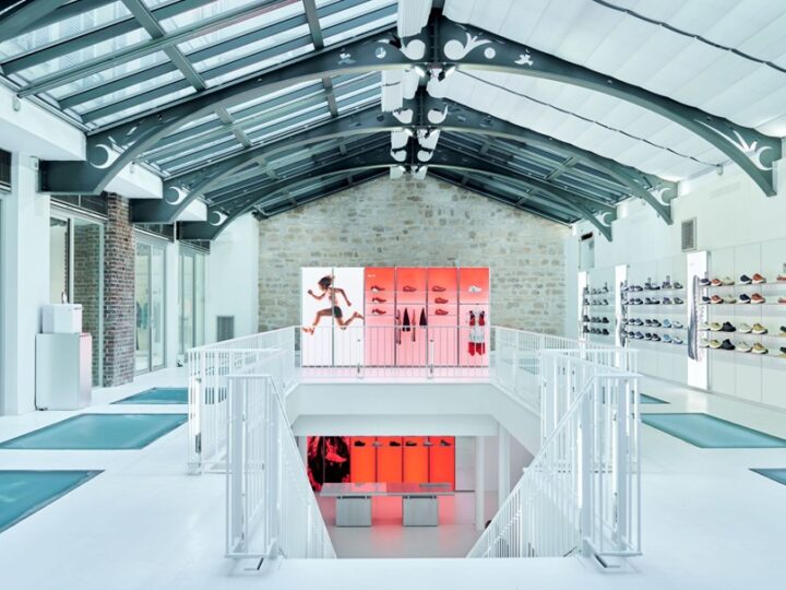 Salomon s’installe à Paris