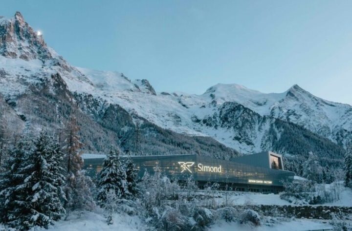 Simond change de cap