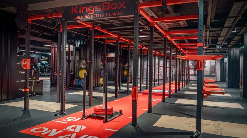 On Air Fitness change d’échelle