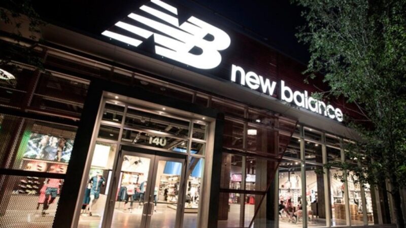 New Balance vise les 10 milliards de dollars en 2026