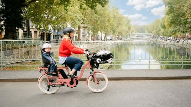 Gaya dévoile son porte poussette