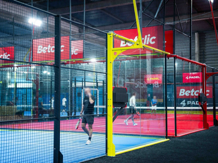 Betclic renouvèle son partenariat avec Le Five et l’étend à 4Padel