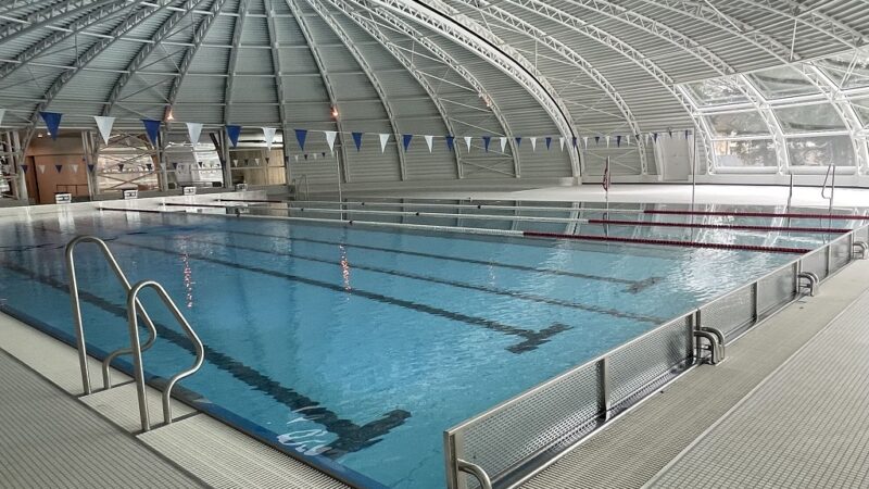 Les Français toujours attachés à leur piscines municipales   