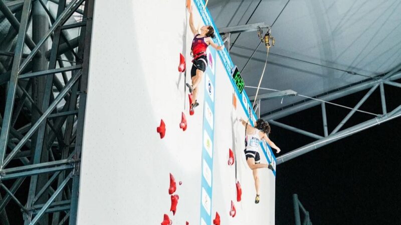 Vibram rejoint World Climbing